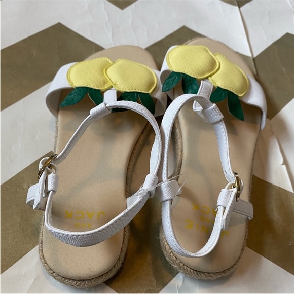 Janie and Jack 🍋 shoes - Picture 3 of 4